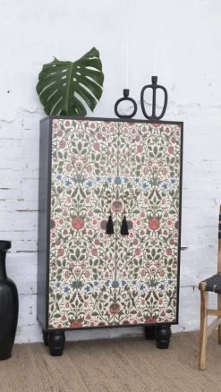 Alternative view of RNT By Really Nice Things Buffet Armoire En Pin Massif Imprimé Floral Sur Fond Noir.