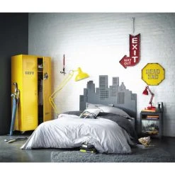 Maisons Du Monde Dressing à Roulettes 2 Portes En Métal Jaune -Boutique Maisons du Monde dressing a roulettes 2 portes en metal jaune 1000 5 8 135308 3